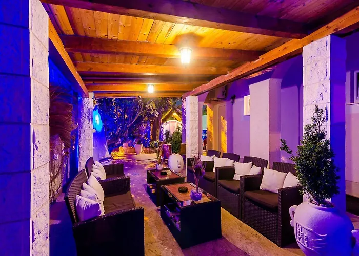 Apartmán Aura - Comfort 4 With Shared Swimming Pool