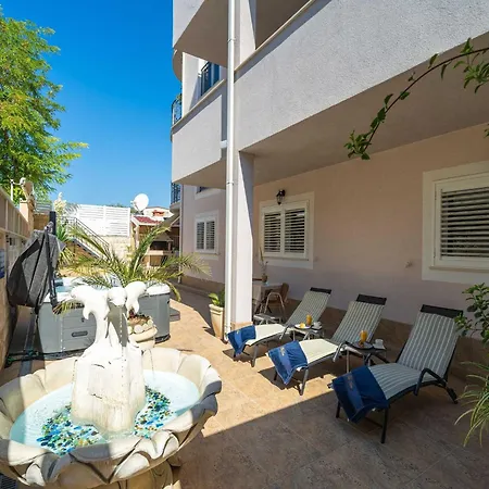 Aura - Comfort 4 With Shared Swimming Pool Apartment Dubrovnik