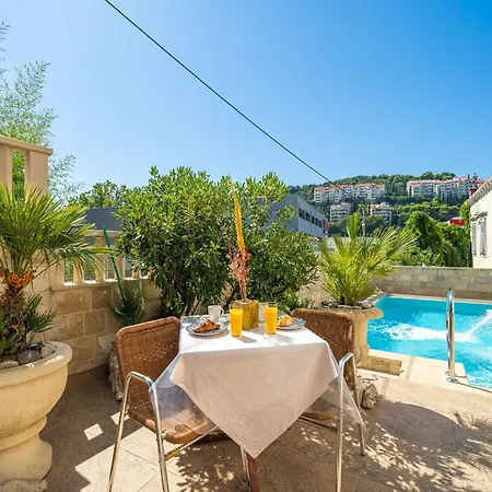 Aura - Comfort 4 With Shared Swimming Pool * Dubrovnik